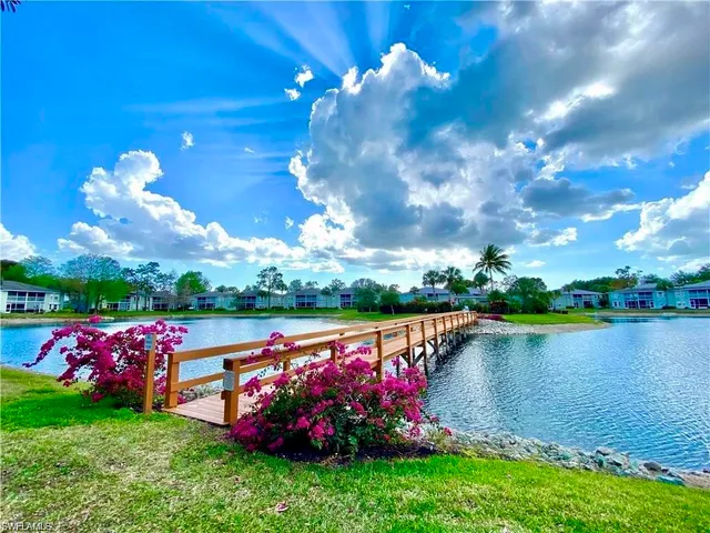 $4,000 | 845 New Waterford Drive, Unit Q104, Naples, FL 34104