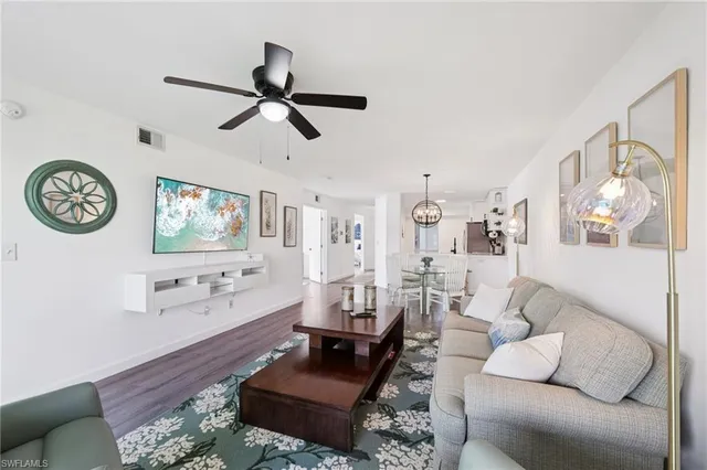 $4,000 | 845 New Waterford Drive, Unit Q104, Naples, FL 34104