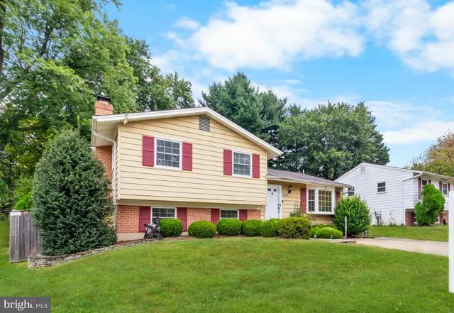 $750,000 | 1008 Julian Place, Rockville, MD 20852