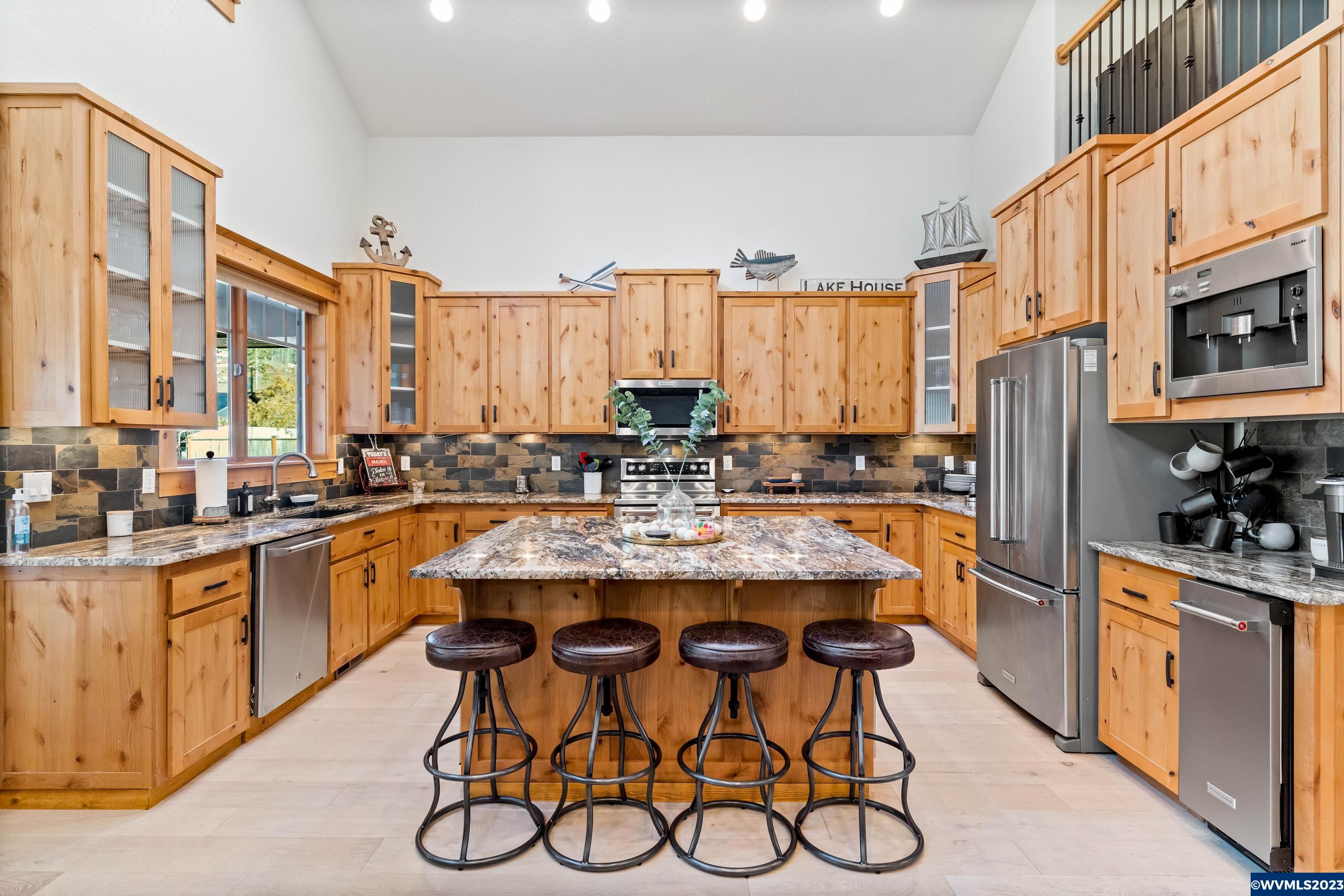 325 Clester Road Detroit, OR 97342 - Photo 12 of 35 Gallery Image 12