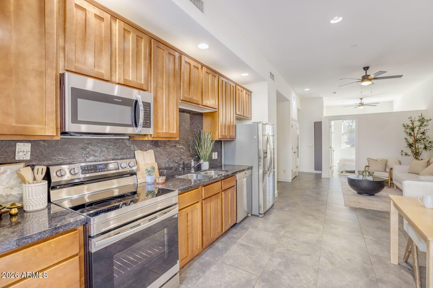 577 South Roosevelt Street Tempe, AZ 85281 - Photo 14 of 32 577 S Roosevelt St - Web Quality - 017 -