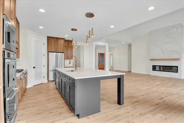 $939,000 | 20644 Grand Haven Drive, Frankfort, IL 60423