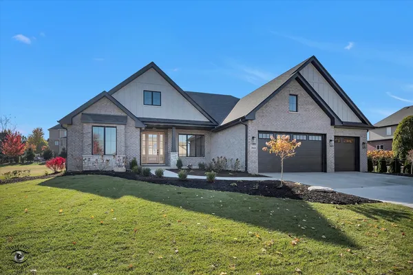 $939,000 | 20644 Grand Haven Drive, Frankfort, IL 60423