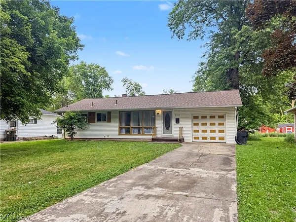 $105,000 | 2486 Montgomery Avenue Northwest, Warren, OH 44485
