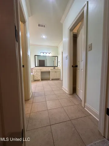 $2,300 | 101 Cedar Green Cove, Canton, MS 39046