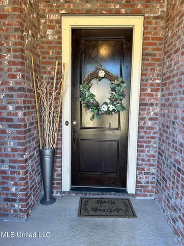 $2,300 | 101 Cedar Green Cove, Canton, MS 39046