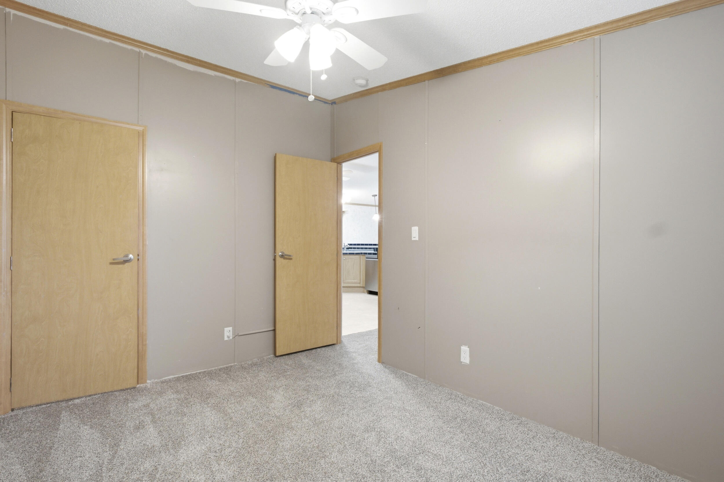 3 Maple Street Augusta, ME 04330 - Photo 21 of 36 3_maple_way-interior-02
