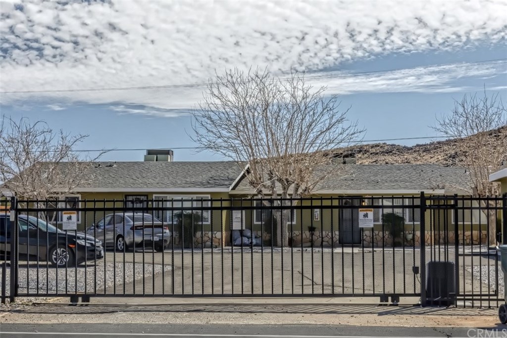 20345 Thunderbird Road Apple Valley, CA 92307 - Photo 1 of 1