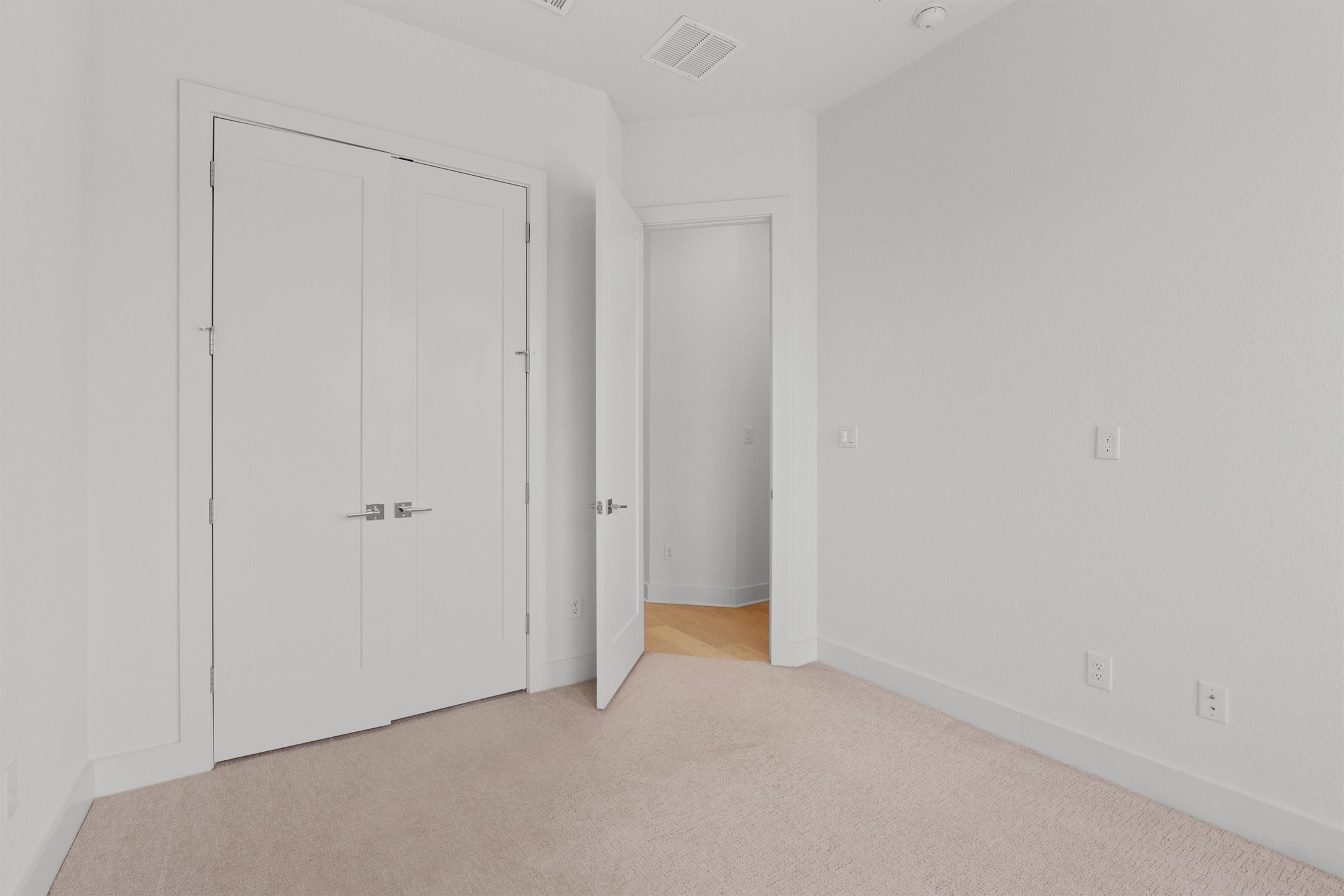 2050 Lohmans Spur Road, Unit 804 Lakeway, TX 78734 - Photo 6 of 28