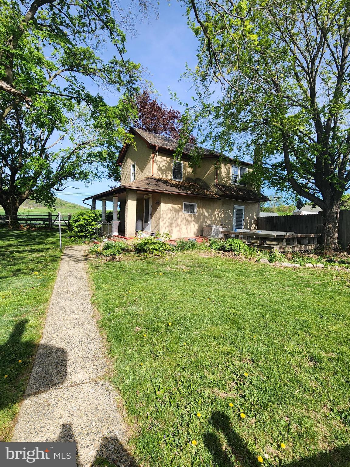 2088 Tollgate Road Palm, PA 18070 - Photo 1 of 19 Gallery Image 1