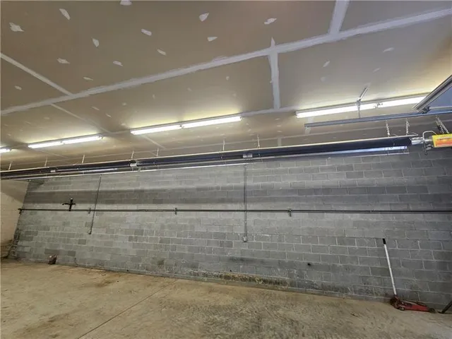 $1,500 | 238 Haymont Drive, Unit 2, Gibsonia, PA 15044