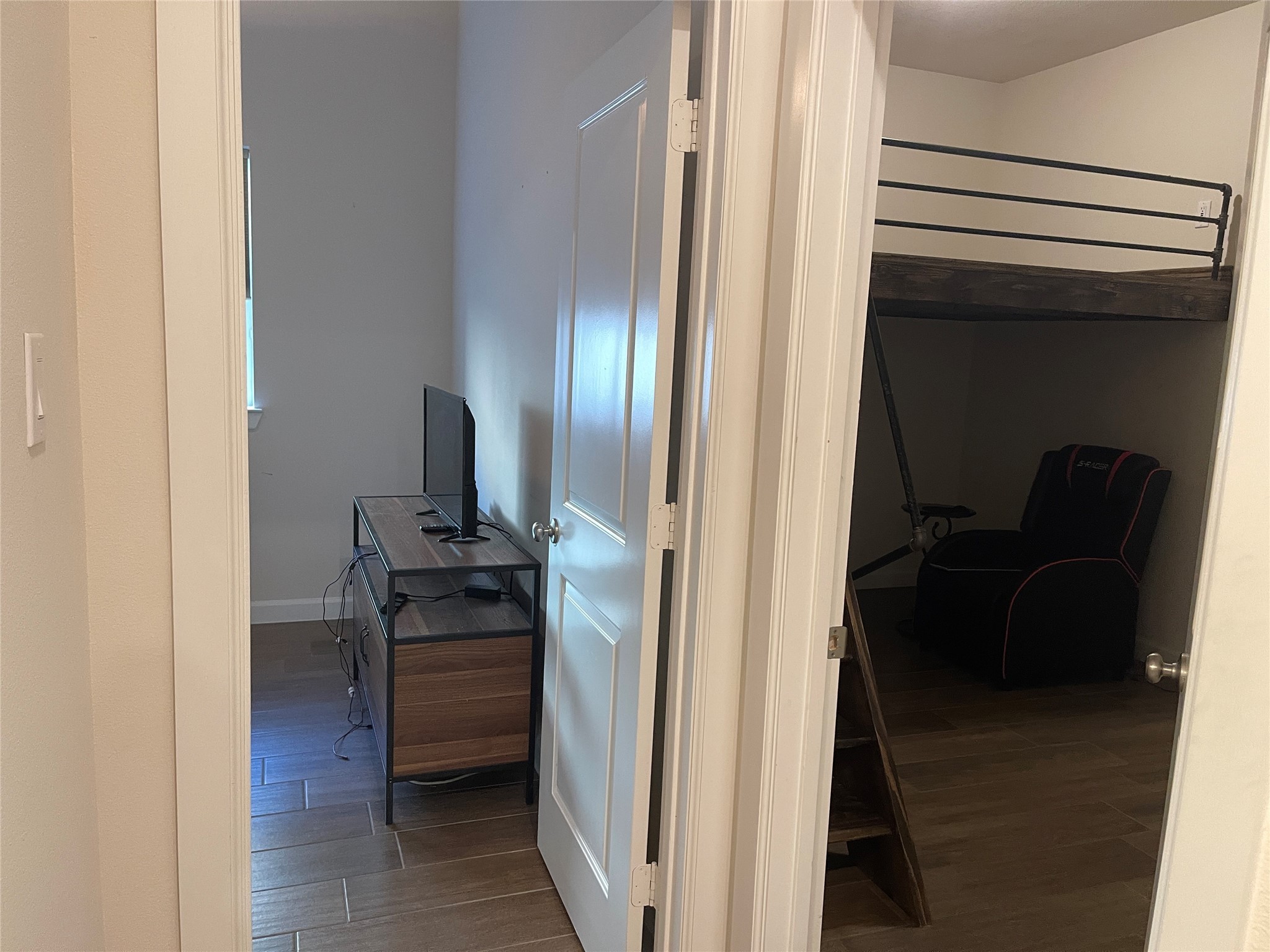 427 Stonebrook Lane Conroe, TX 77304 - Photo 12 of 15