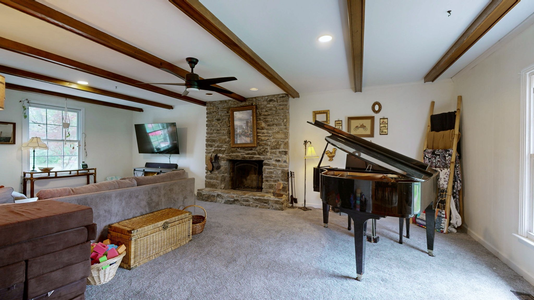 463 Walton Ferry Road Hendersonville, TN 37075 - Photo 13 of 54 a living room with furniture and a fireplace