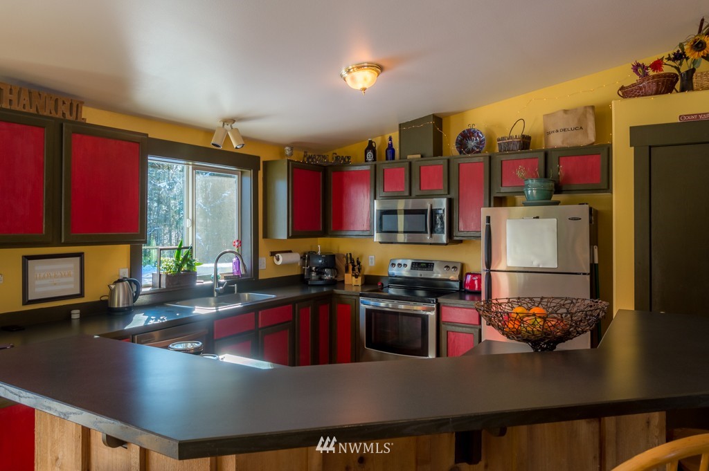 199 Short Road Onalaska, WA 98570 - Photo 6 of 23 Gallery Image 6