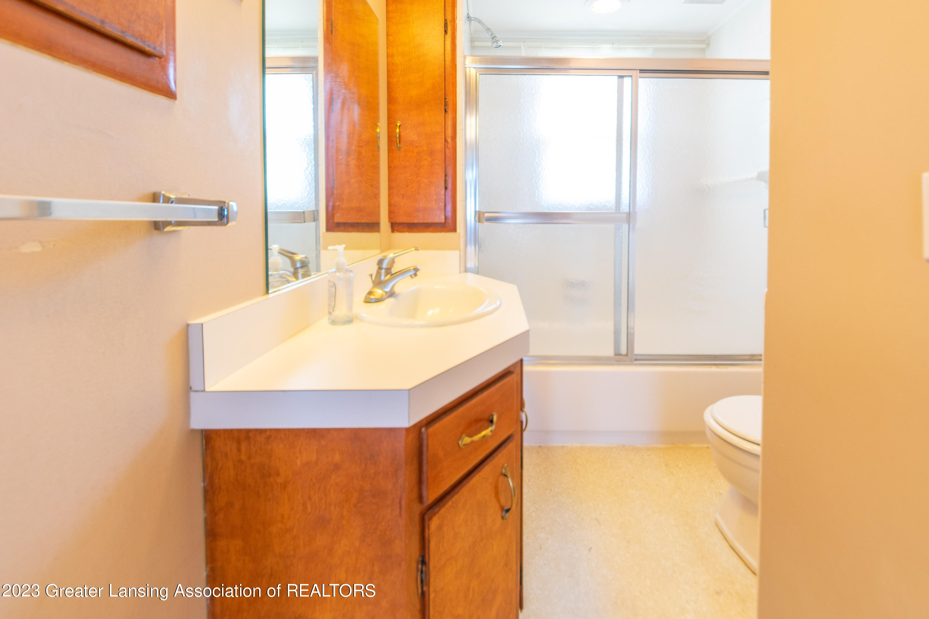 239 Renker Road Lansing, MI 48917 - Photo 19 of 41 Renker-5