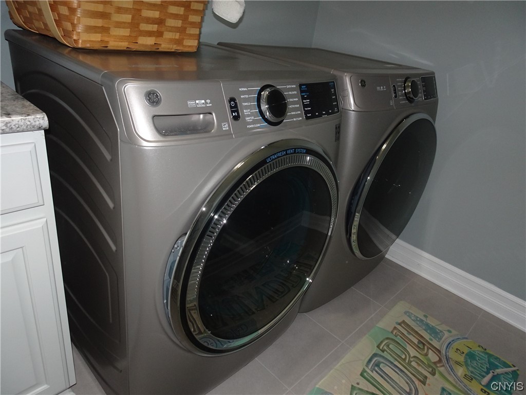 8305 Silvia Path Clay, NY 13041 - Photo 37 of 47