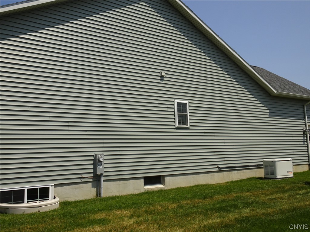 8305 Silvia Path Clay, NY 13041 - Photo 45 of 47