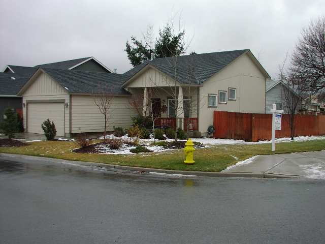 2404 Rees Lane Spokane Valley, WA 99037 - Photo 1 of 7