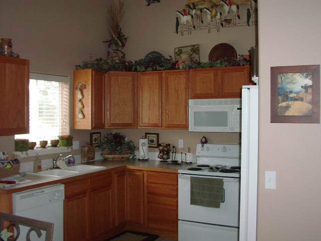 2404 Rees Lane Spokane Valley, WA 99037 - Photo 3 of 7