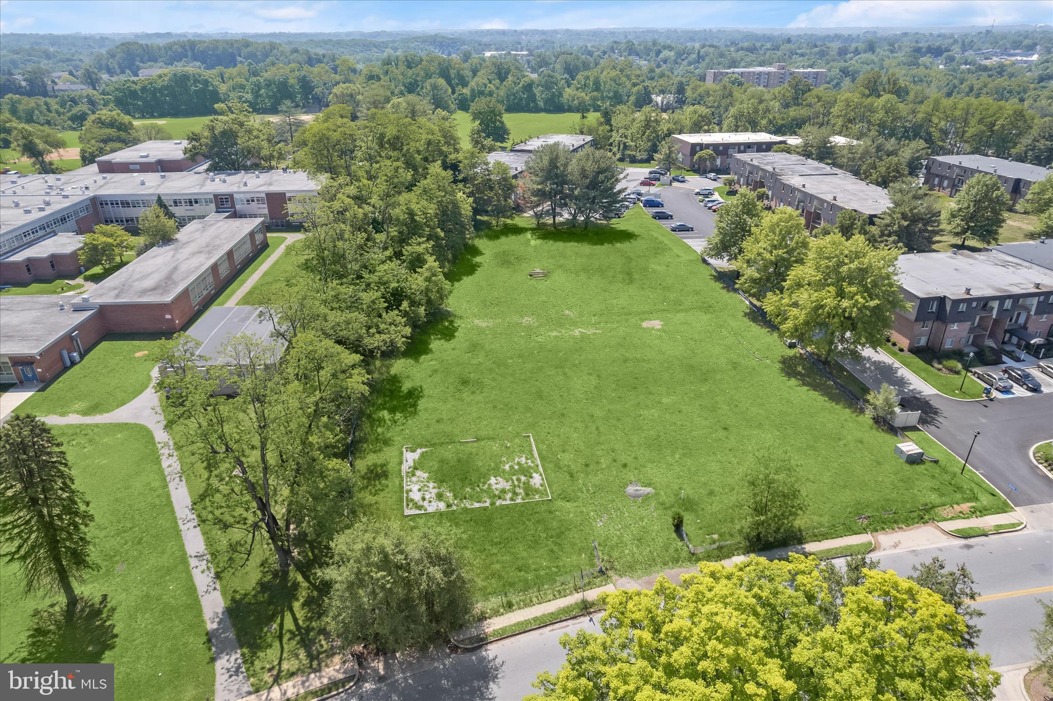 3925 Rolling Rd. Baltimore, MD 21208 - Photo 5 of 27 a view of a garden with an ocean