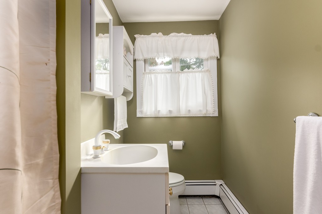 23 Colgate Road Beverly, MA 01915 - Photo 11 of 30 Gallery Image 11