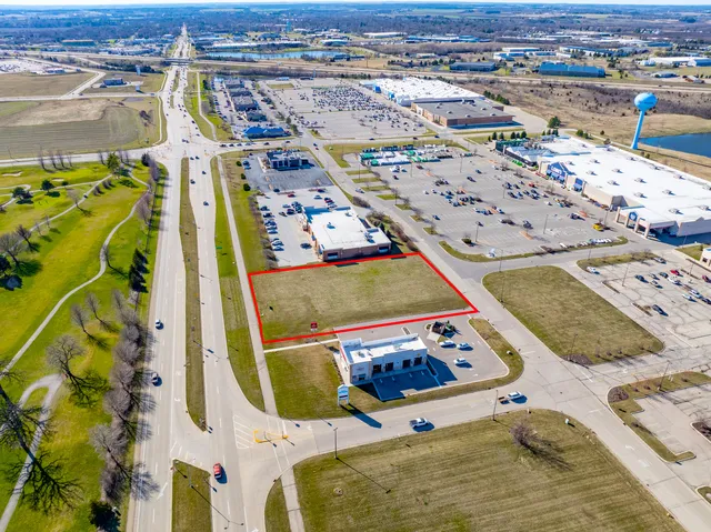 $699,900 | Lt0 East Geneva Street, Delavan, WI 53115