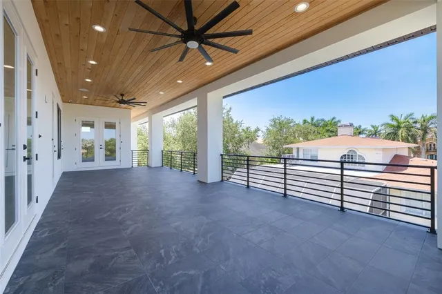 $2,495,000 | 6012 Kipps Colony Drive East, Gulfport, FL 33707