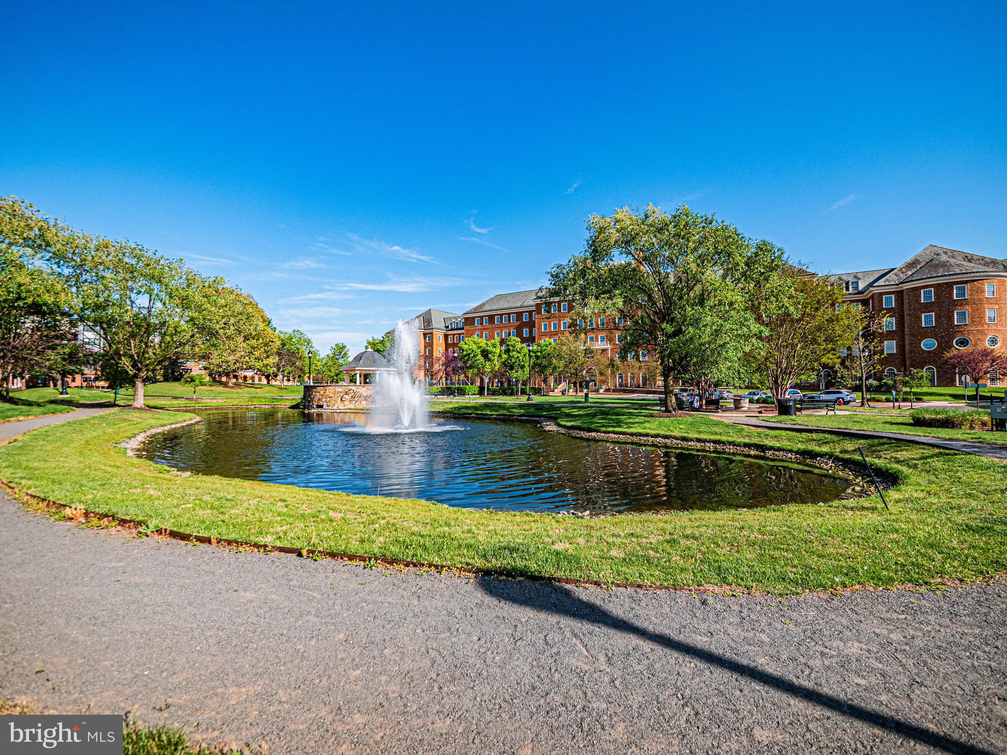 14564 George Carter Way, Unit 119 Chantilly, VA 20151 - Photo 34 of 38