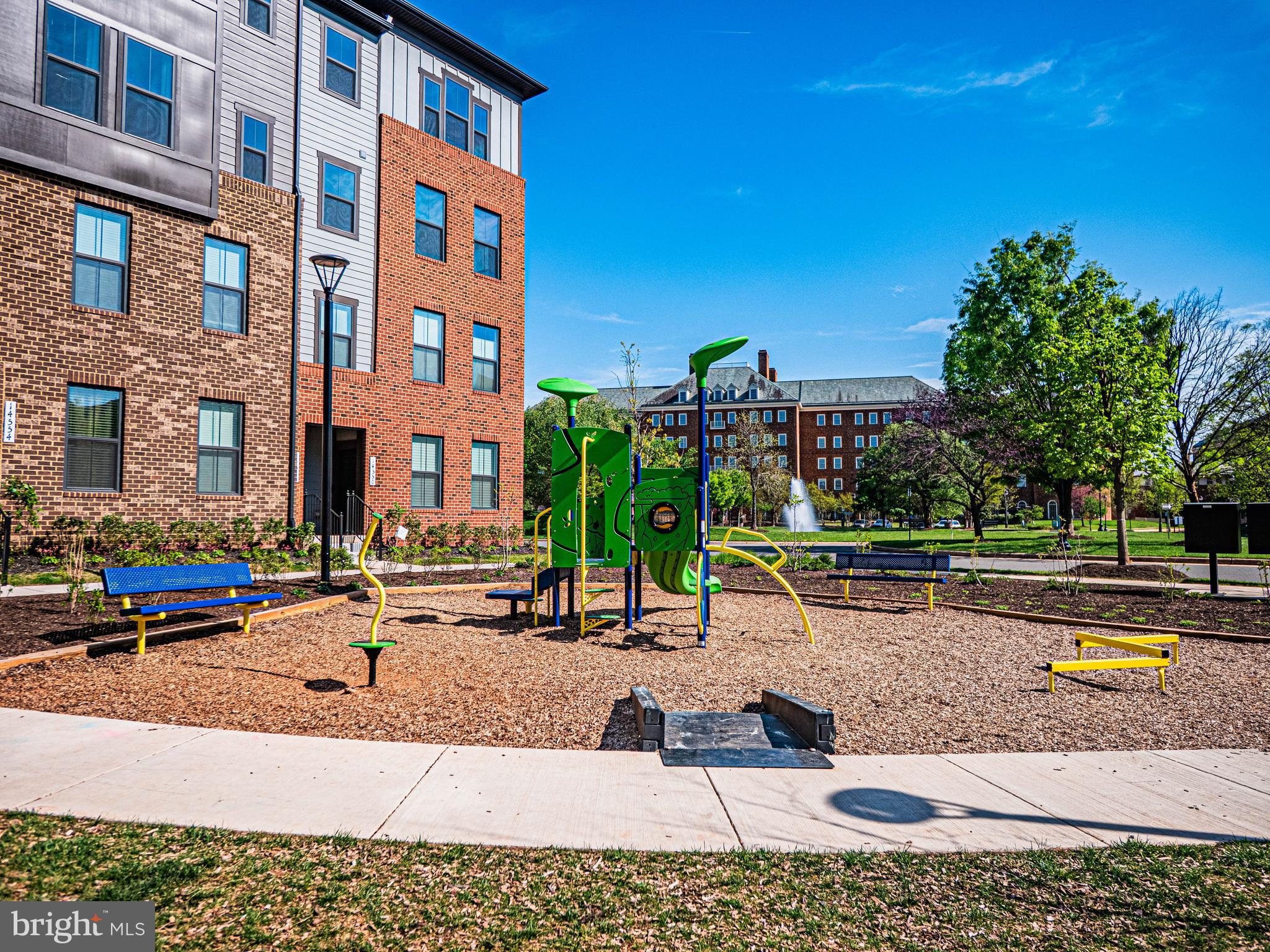 14564 George Carter Way, Unit 119 Chantilly, VA 20151 - Photo 35 of 38