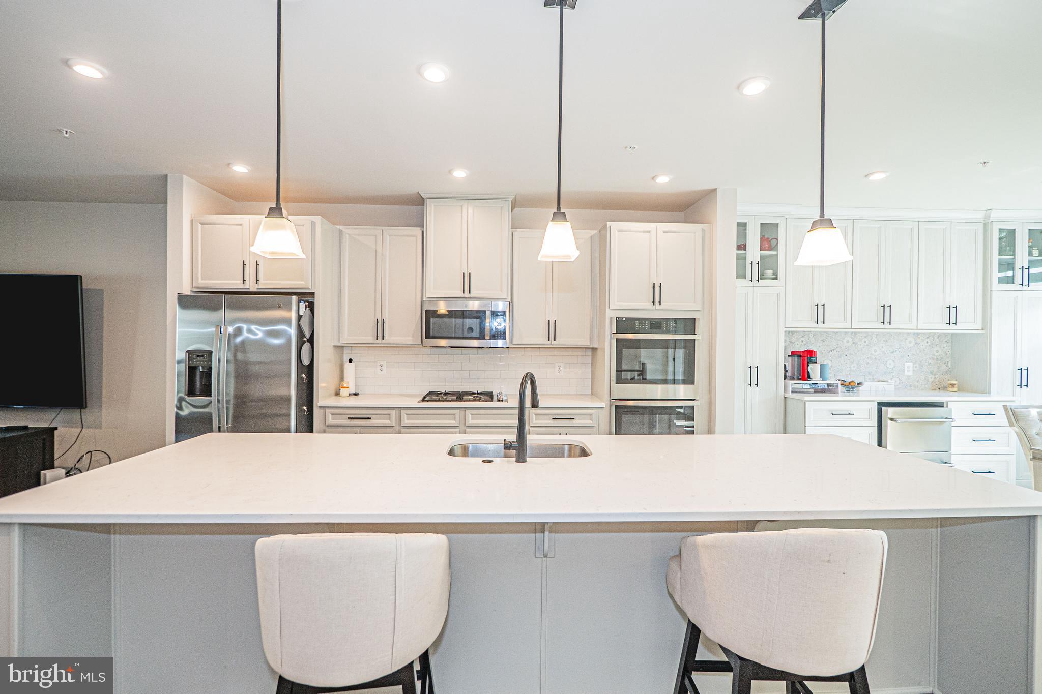 14564 George Carter Way, Unit 119 Chantilly, VA 20151 - Photo 8 of 38