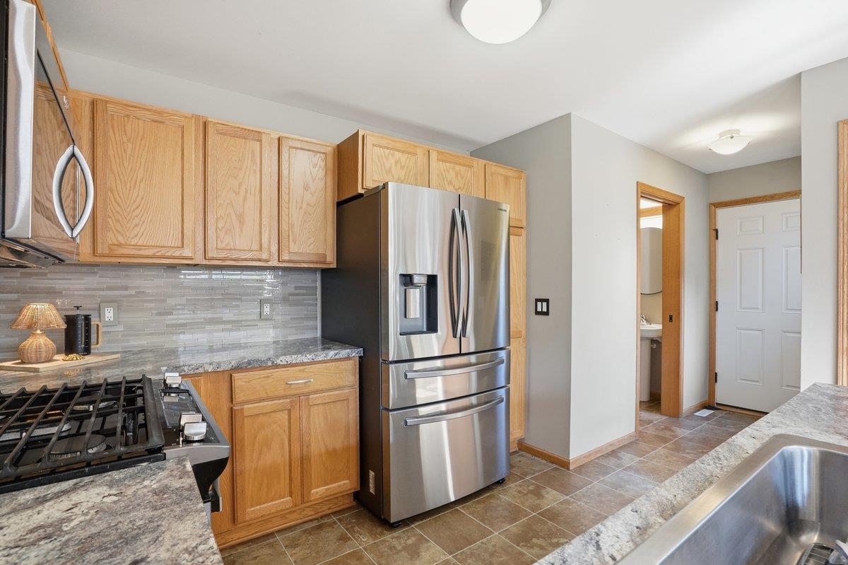 348 Park Sun Prairie, WI 53590 - Photo 14 of 44