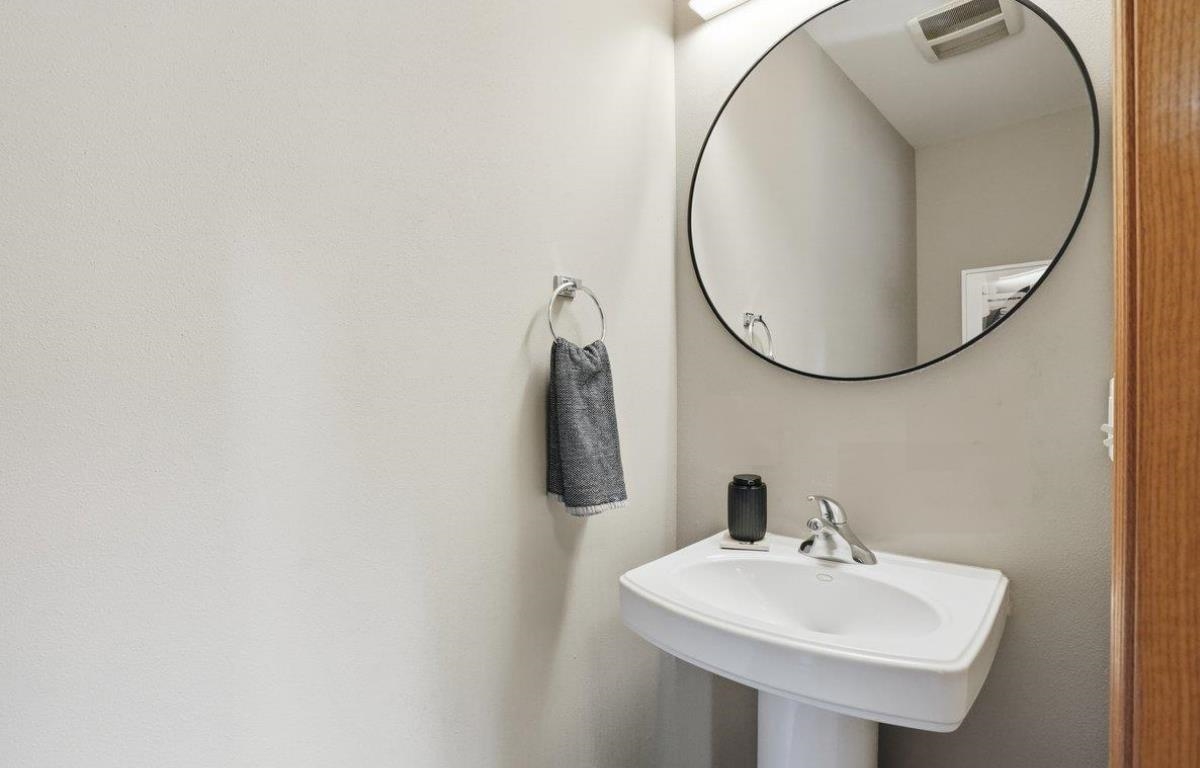 348 Park Sun Prairie, WI 53590 - Photo 17 of 44