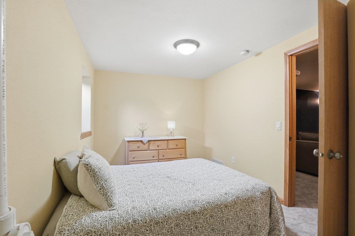 348 Park Sun Prairie, WI 53590 - Photo 35 of 44