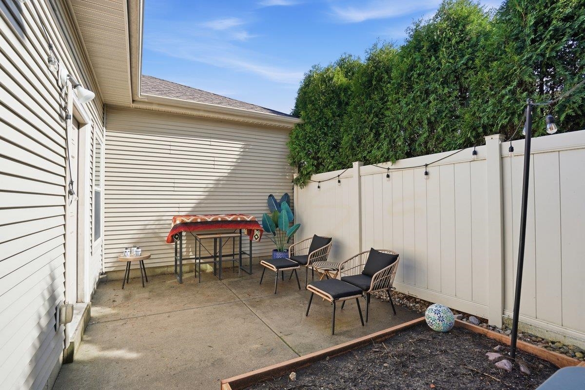 348 Park Sun Prairie, WI 53590 - Photo 38 of 44