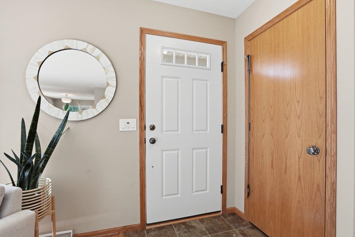 348 Park Sun Prairie, WI 53590 - Photo 5 of 44