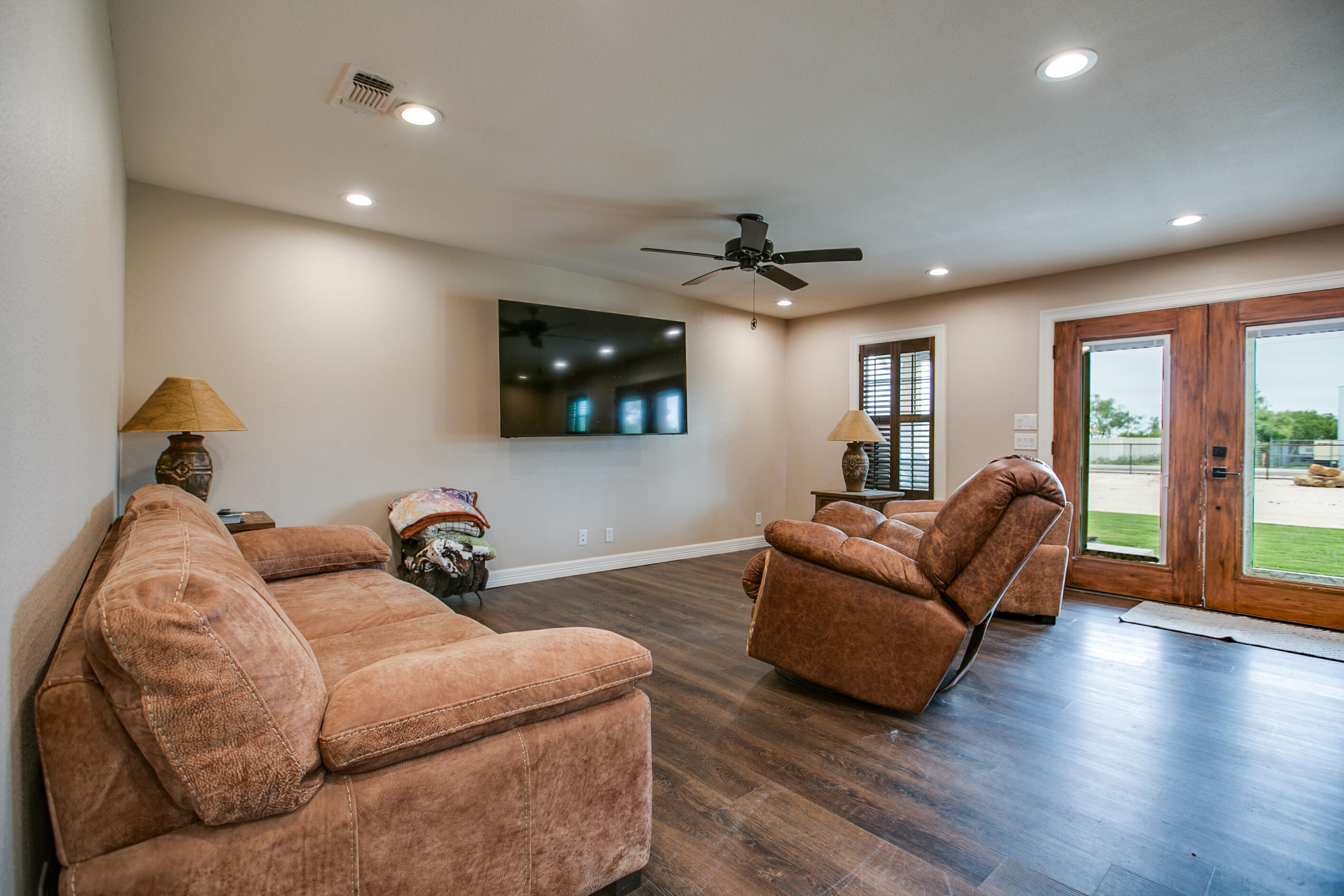 601 Bristow Road San Angelo, TX 76905 - Photo 7 of 60 Living Room