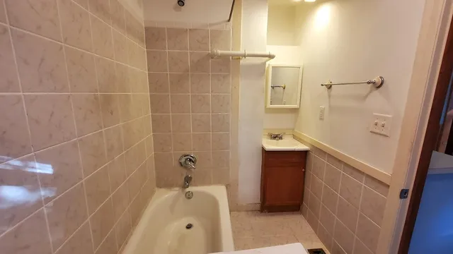 $139,900 | 2002 Nortonia Avenue, St. Paul, MN 55119