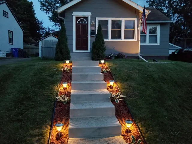 $139,900 | 2002 Nortonia Avenue, St. Paul, MN 55119