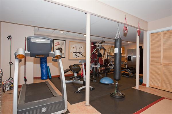 17 Rowe Hill Road Stoneham, MA 02180 - Photo 14 of 17 Gallery Image 14