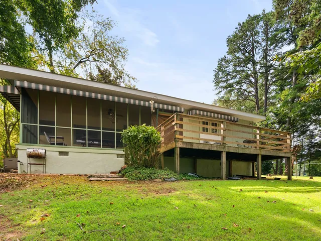 $350,000 | 518 Fishers Cove Road, Fair Play, SC 29643