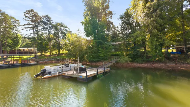 $350,000 | 518 Fishers Cove Road, Fair Play, SC 29643