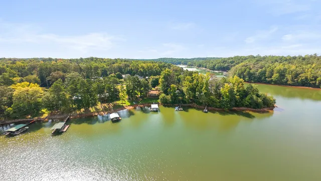 $350,000 | 518 Fishers Cove Road, Fair Play, SC 29643