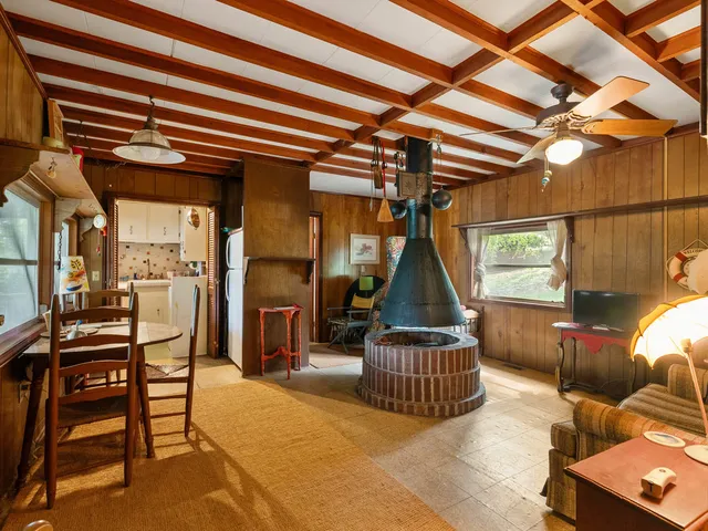 $350,000 | 518 Fishers Cove Road, Fair Play, SC 29643