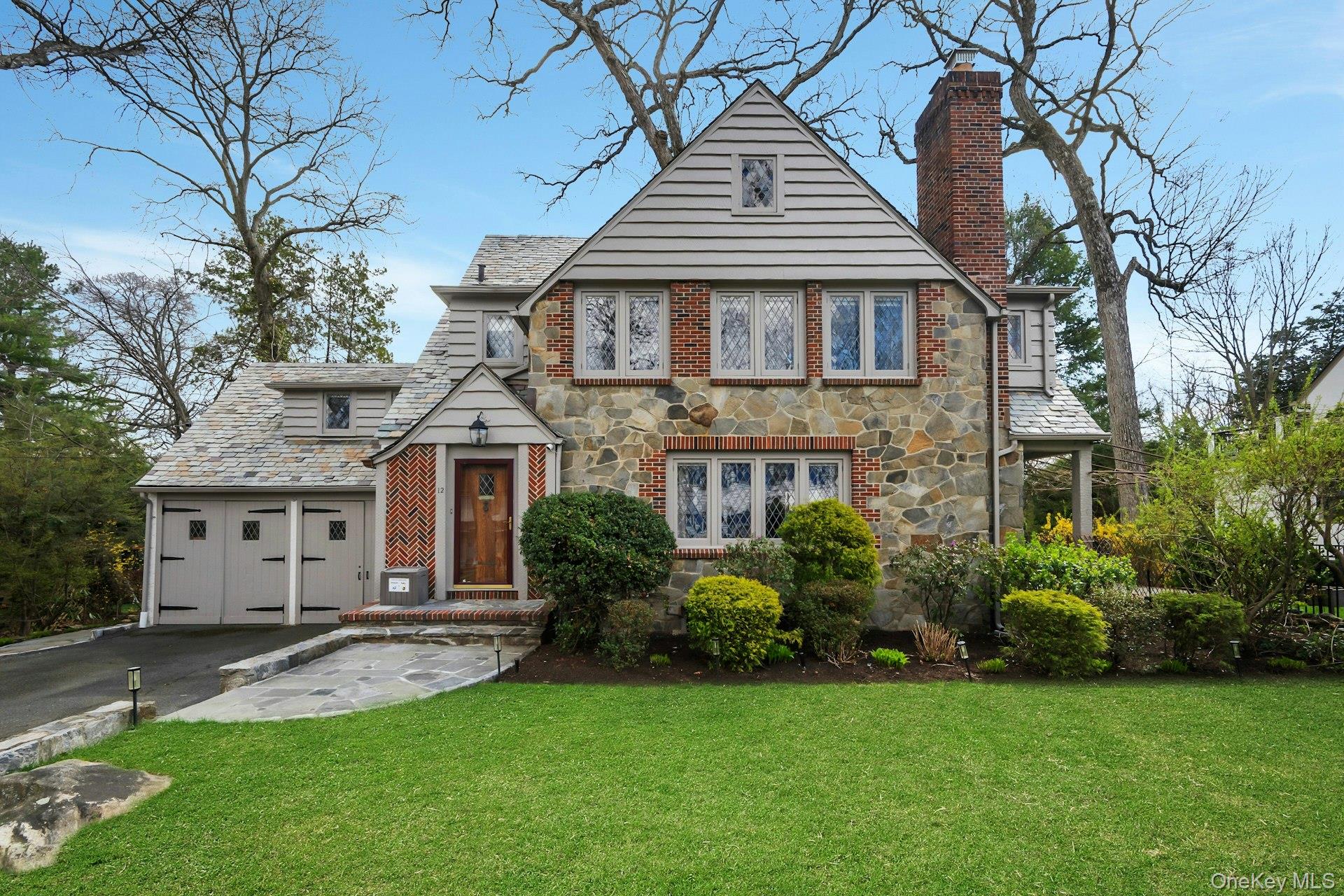 Welcome to 12 Barclay Rd, Scarsdale