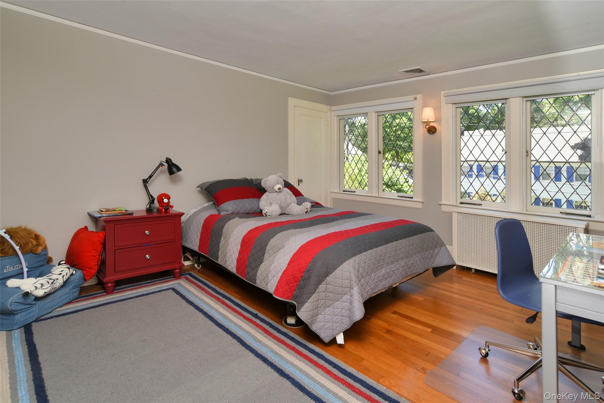 12 Barclay Road Scarsdale, NY 10583 - Photo 21 of 32 Bedroom 3