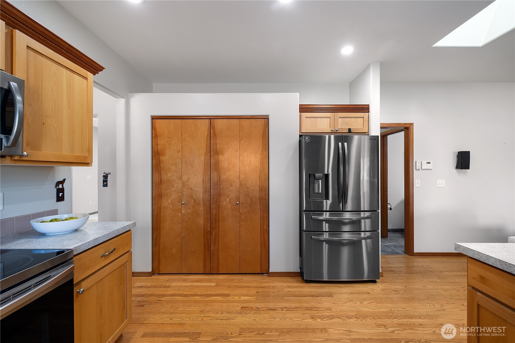 16830 Reichel Road Southeast Rainier, WA 98576 - Photo 10 of 40 Gallery Image 10