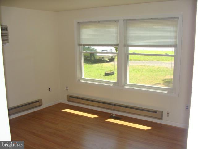 5315 Broomes Island Road Port Republic, MD 20676 - Photo 4 of 15 Living Room