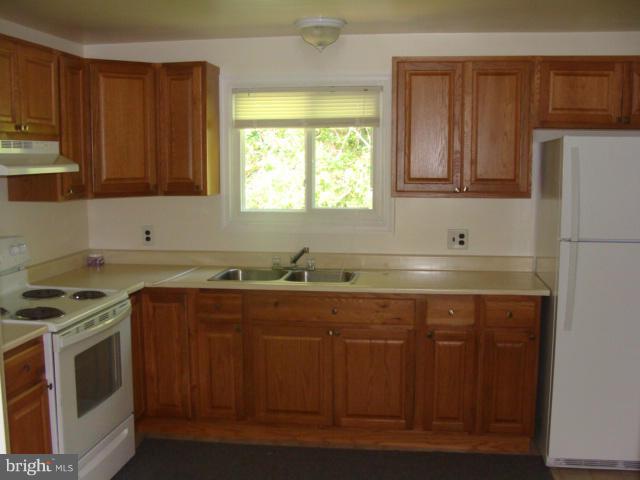 5315 Broomes Island Road Port Republic, MD 20676 - Photo 6 of 15 Kitchen
