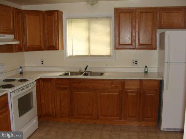5315 Broomes Island Road Port Republic, MD 20676 - Photo 8 of 15 Kitchen