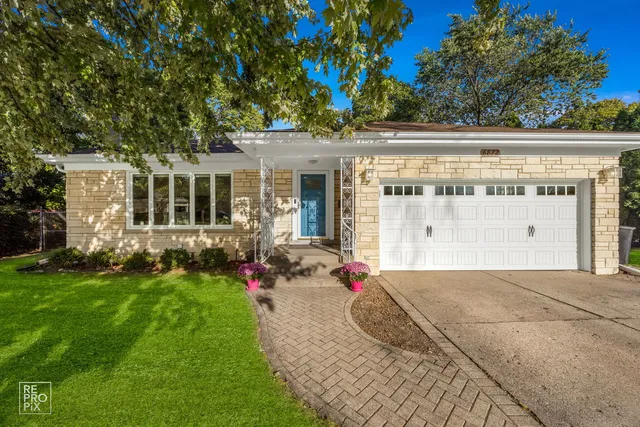 $625,000 | 6872 North Loron Avenue, Chicago, IL 60646